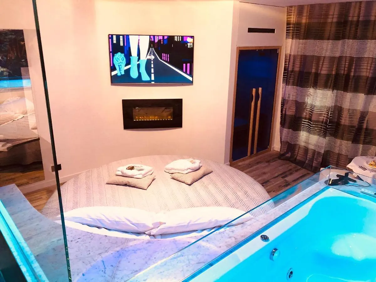 Assisi Luxury Spa Suite Superior 2*,  Włochy